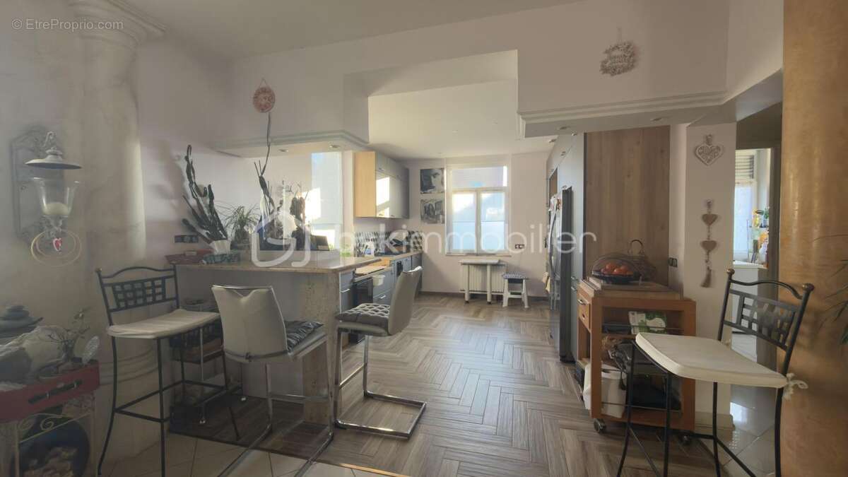 Maison à SAINT-QUENTIN