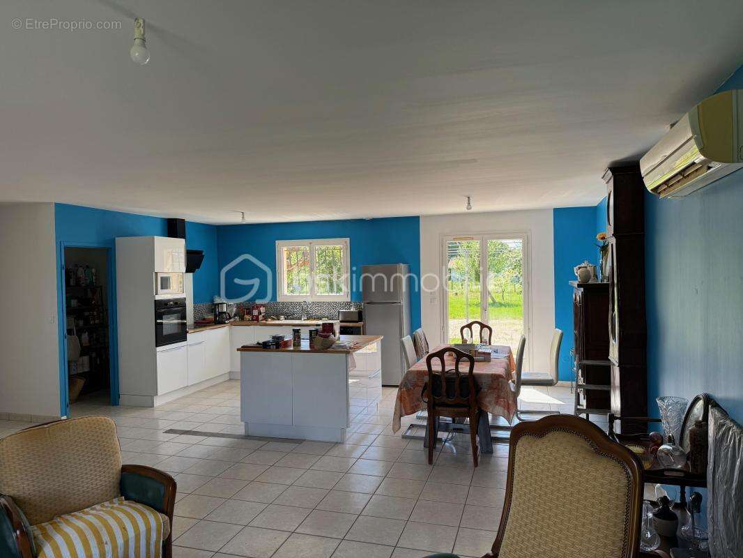 Maison familiale à vendre au cœur de la nature et à deux pas de la ville ! - photo 2