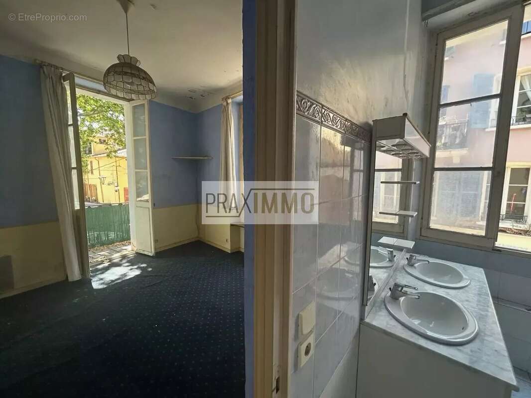 Appartement 105 m² à Frejus  - photo 8