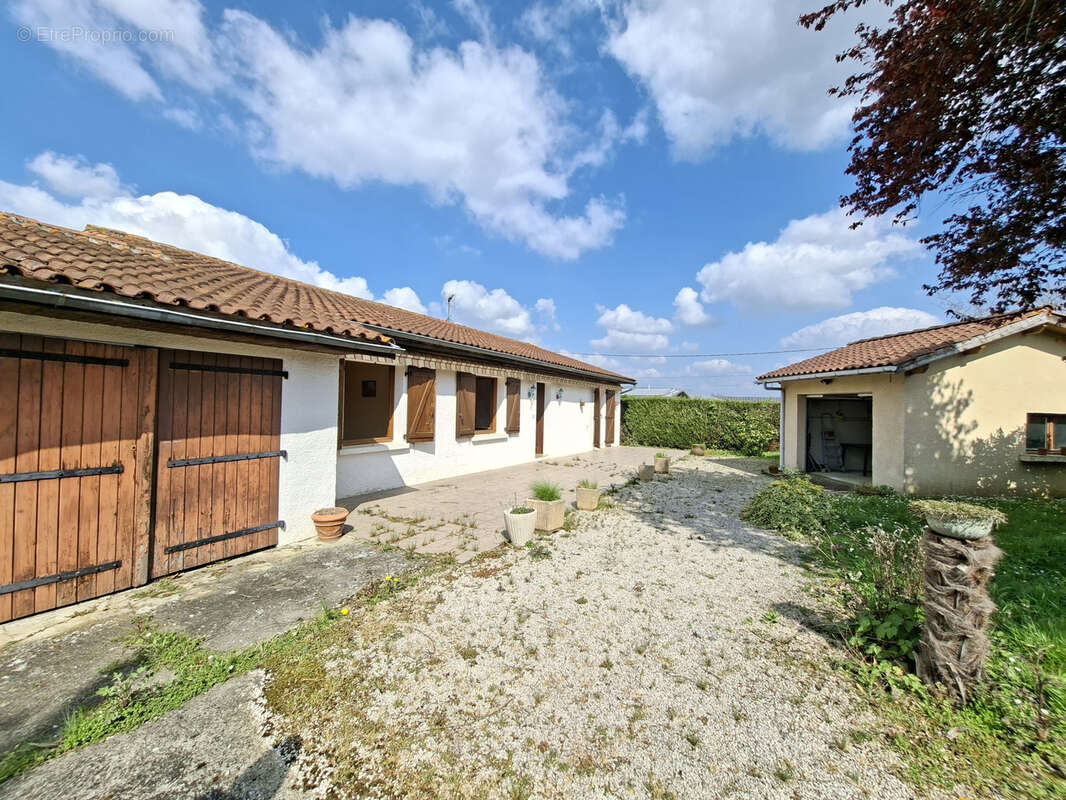 Maison à MIELAN