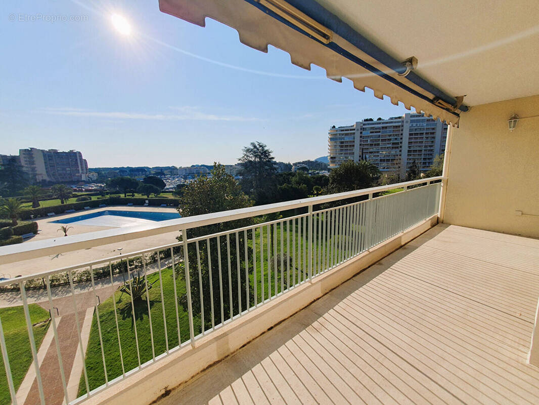 Appartement à MANDELIEU-LA-NAPOULE