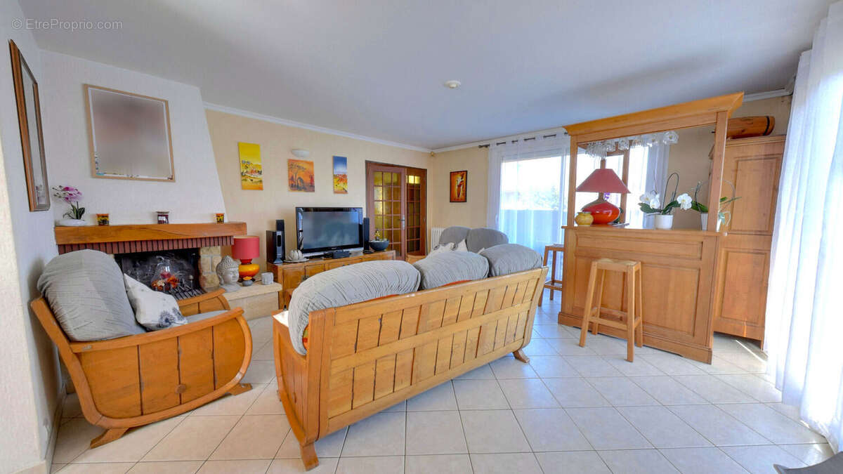 Maison à ROISSY-EN-BRIE