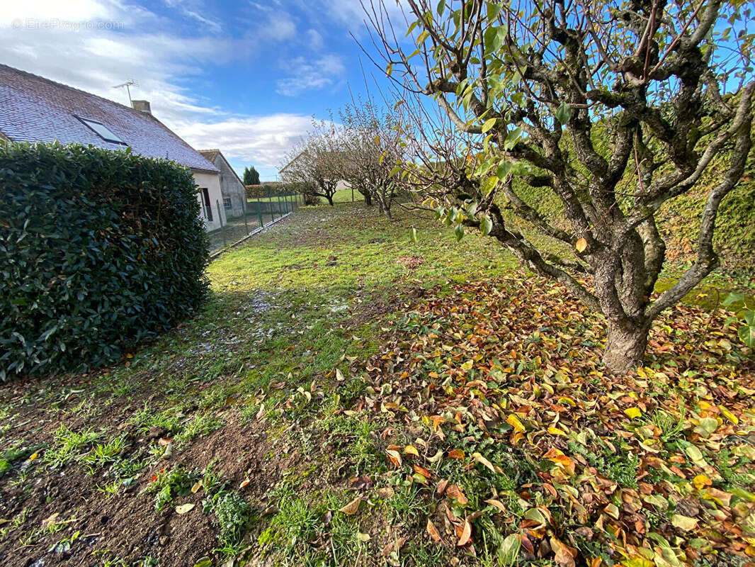 Maison à SAINT-LONGIS