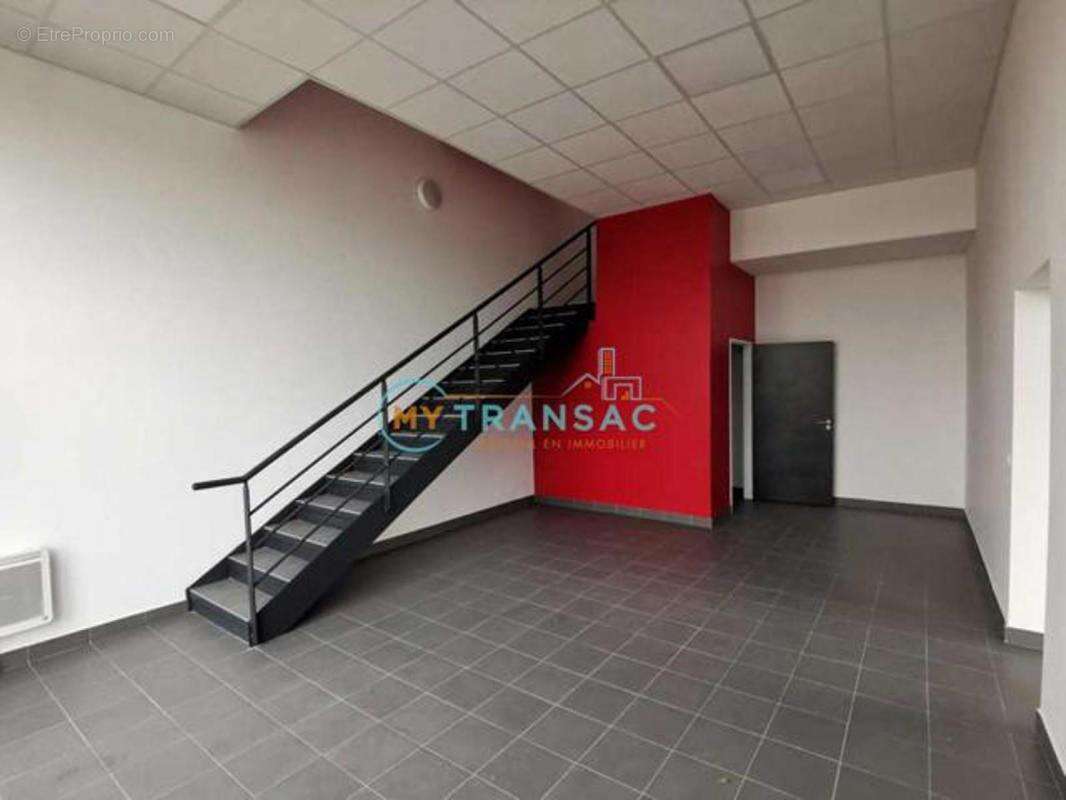 Commerce à MOISSY-CRAMAYEL