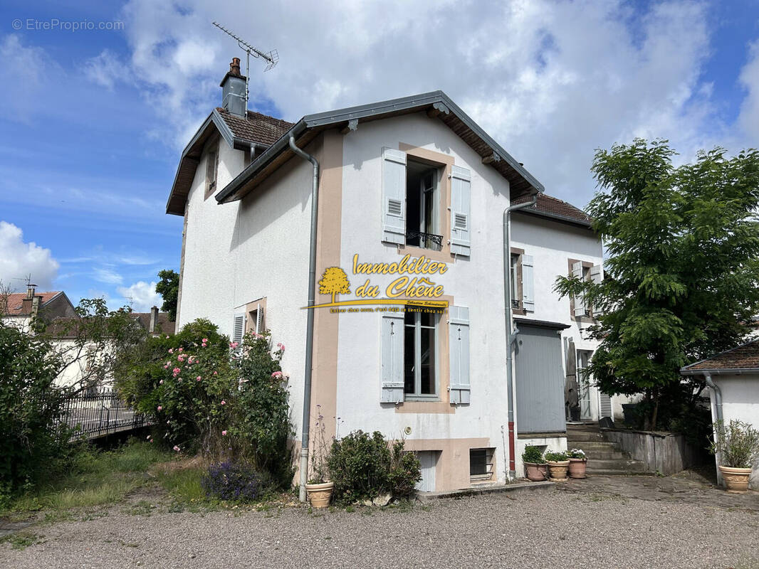 Maison à LUXEUIL-LES-BAINS