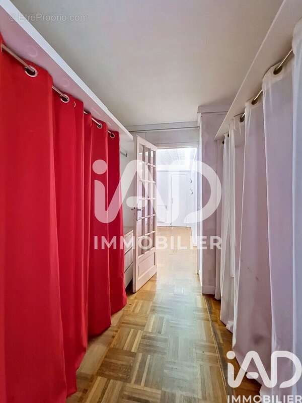Photo 8 - Appartement à LIVRY-GARGAN