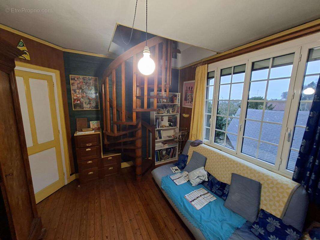 Maison à MONT-SAINT-AIGNAN