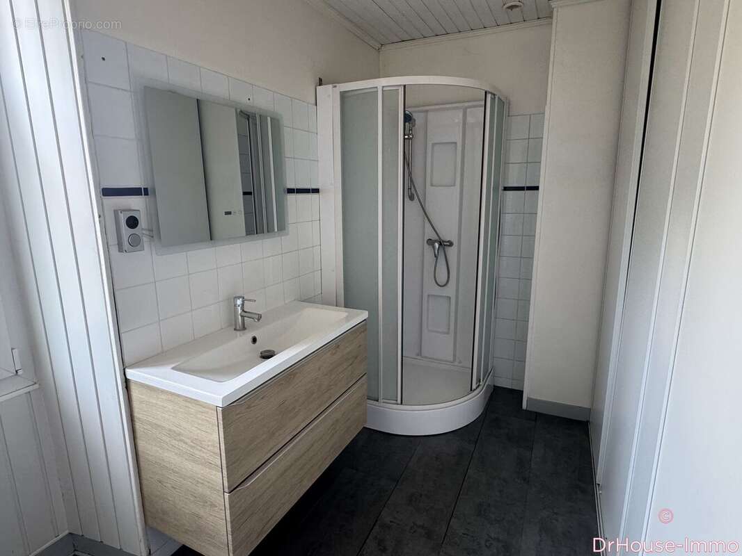 Maison 70 m² à Agonac  - photo 6