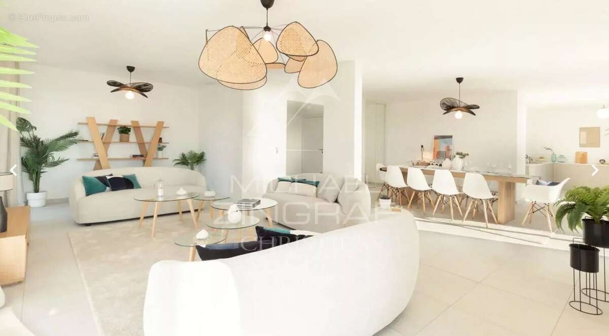 Appartement à SAINT-LAURENT-DU-VAR