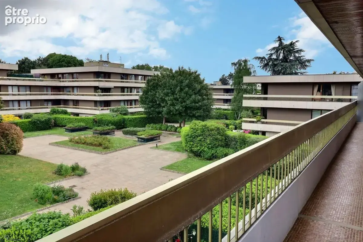 Appartement à NOISY-LE-ROI