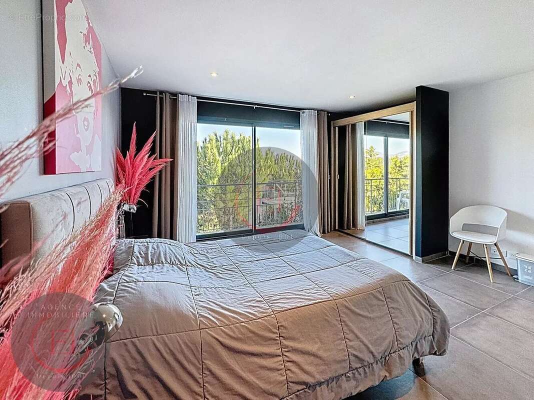 Maison à LES ADRETS-DE-L&#039;ESTEREL