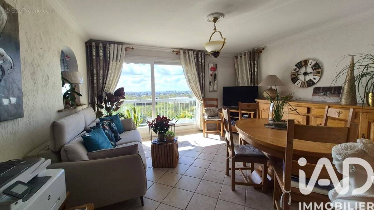 Photo 1 - Appartement à TREMBLAY-EN-FRANCE