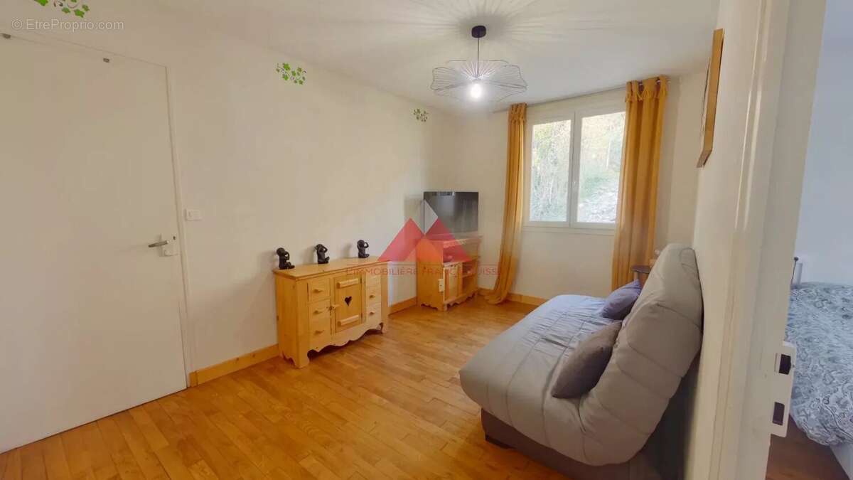 Appartement à DOUCIER