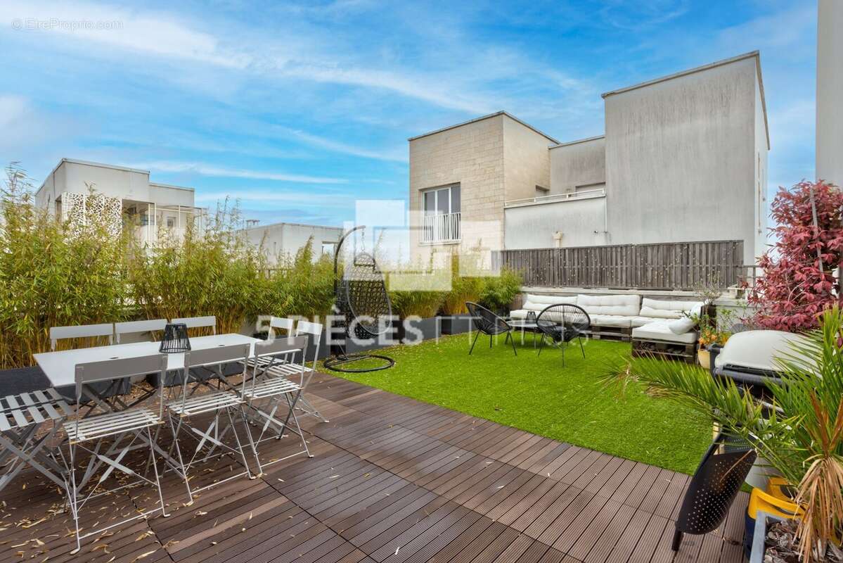 Appartement à GENNEVILLIERS