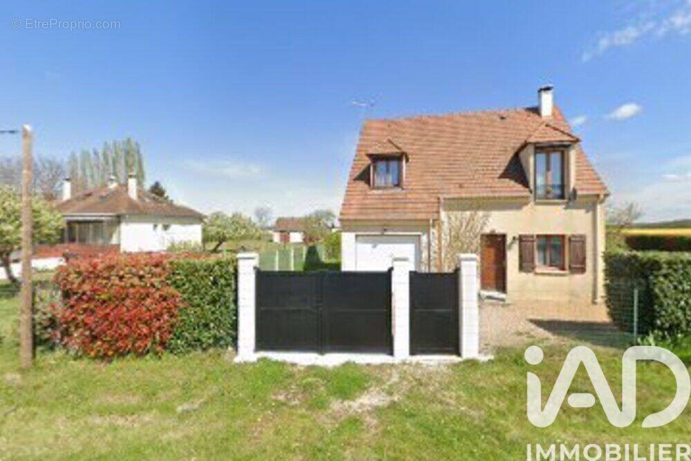 Photo 1 - Maison à FERRIERES-EN-GATINAIS