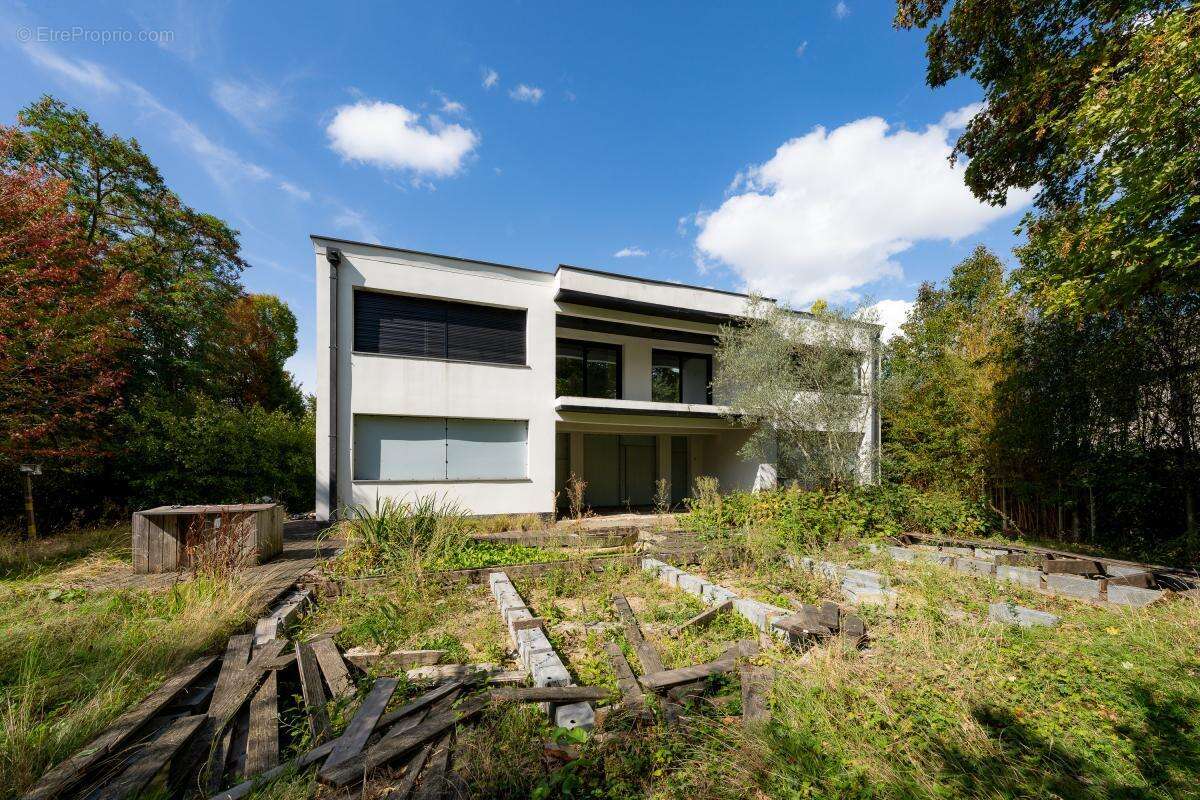 Maison à ELEU-DIT-LEAUWETTE