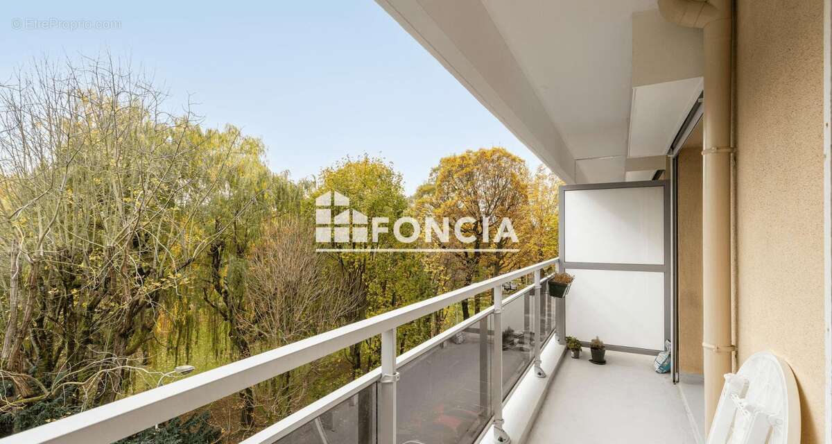 Appartement à LA MADELEINE