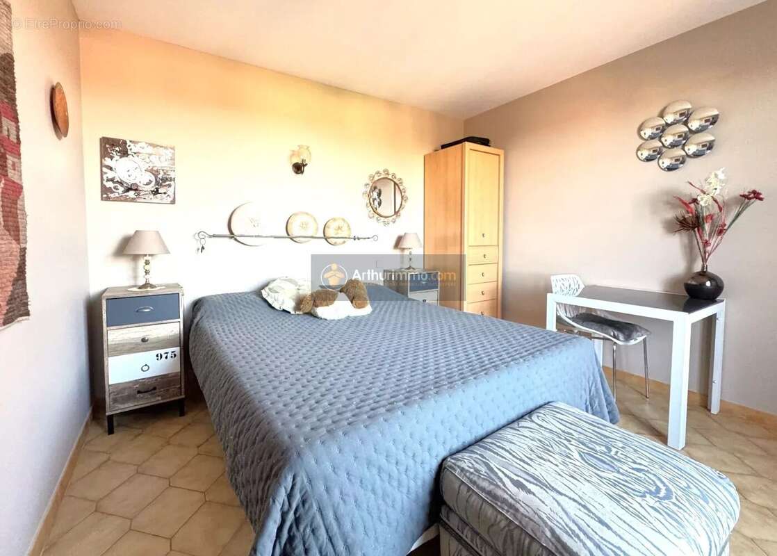 Maison à ROQUEBRUNE-SUR-ARGENS