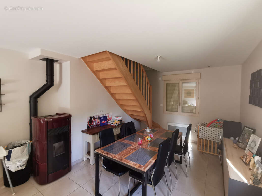 Maison à CONTINVOIR