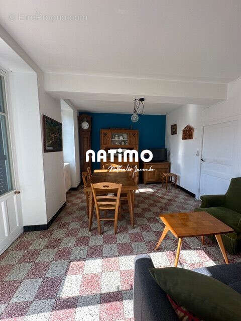 Maison à VILLEBERNY