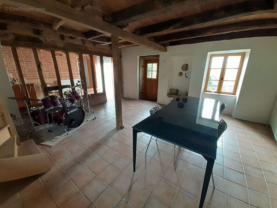 Maison à SAINT-PRIEST-SOUS-AIXE