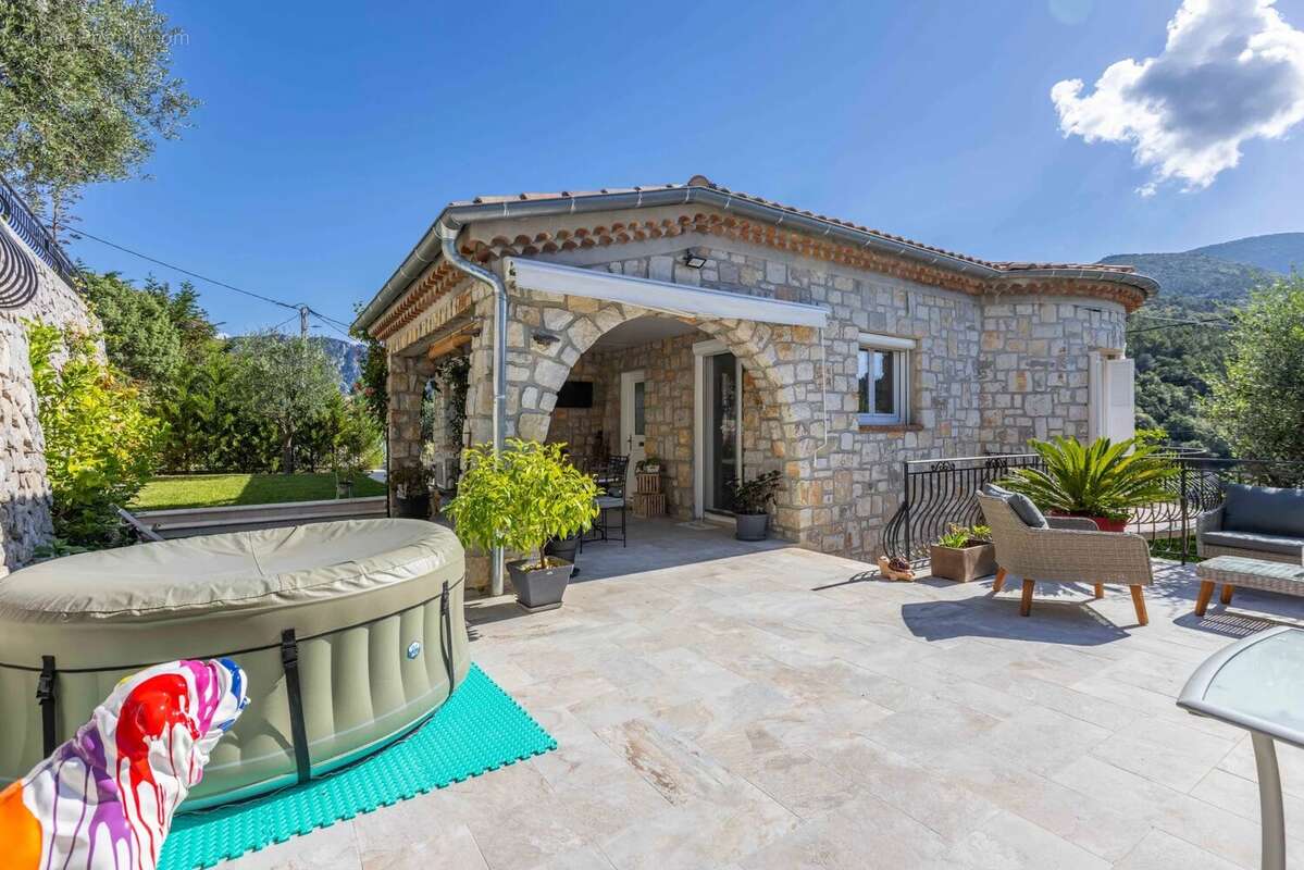 Maison à LEVENS