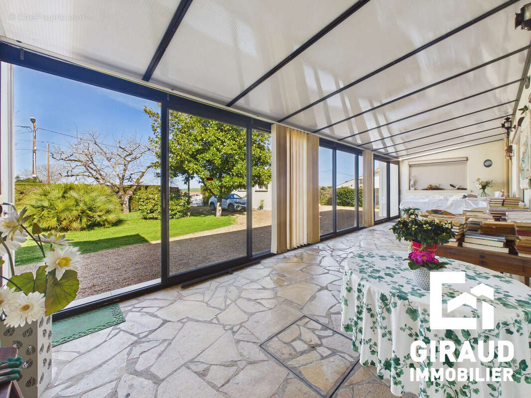 Maison à FONTENAY-LE-COMTE