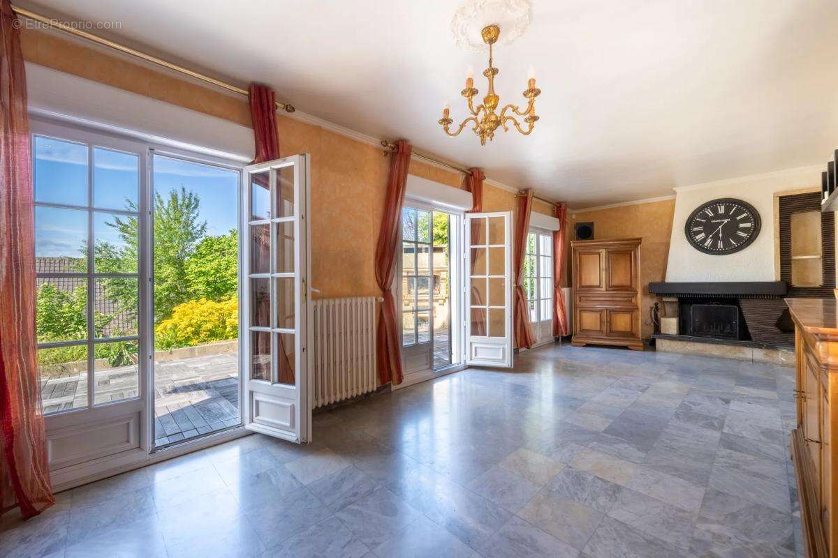 Maison à OSNY