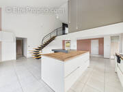 Maison à SAINT-PIERRE-EYNAC