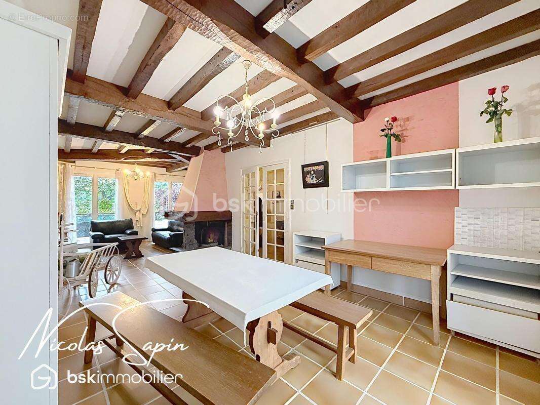 Maison à ECHIROLLES