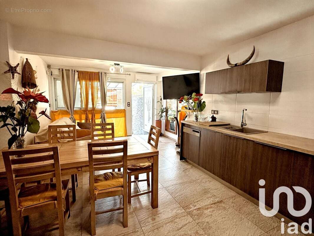 Photo 2 - Maison à SAINT-PIERRE