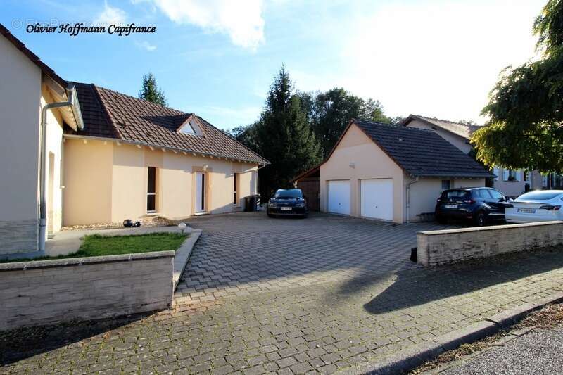 Maison à REDING