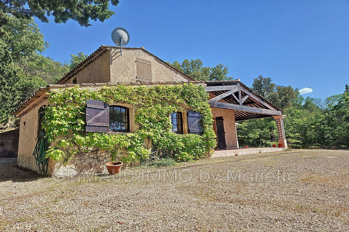 Maison à LA GARDE-FREINET