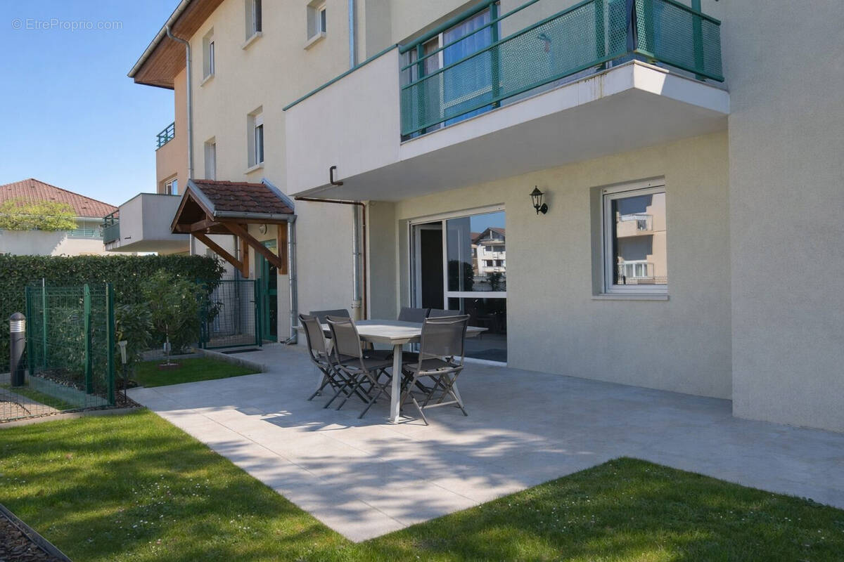 Appartement à REIGNIER