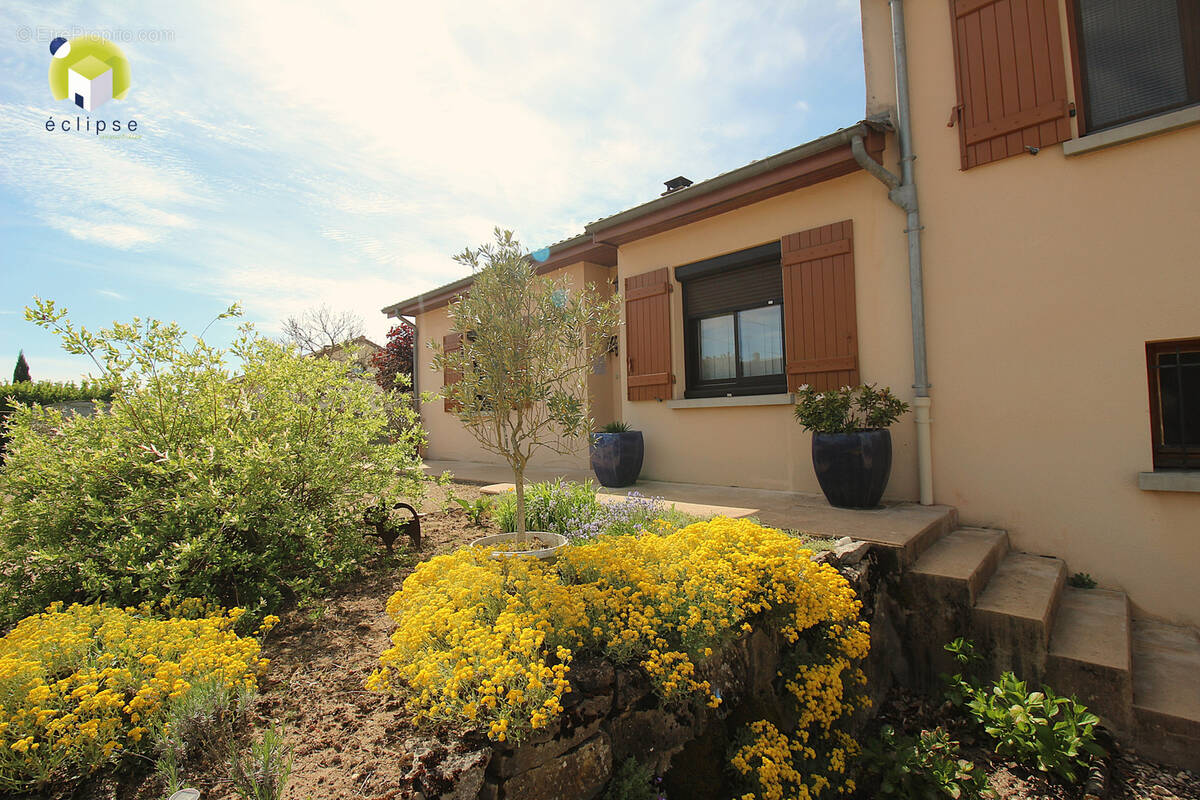 Maison à REPLONGES