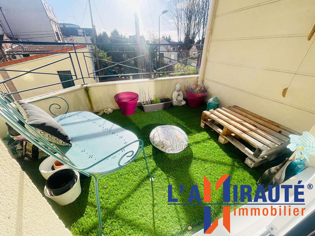 Appartement à SARTROUVILLE