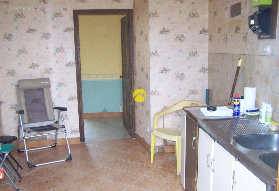 Maison a renover pour 1er achat - photo 3