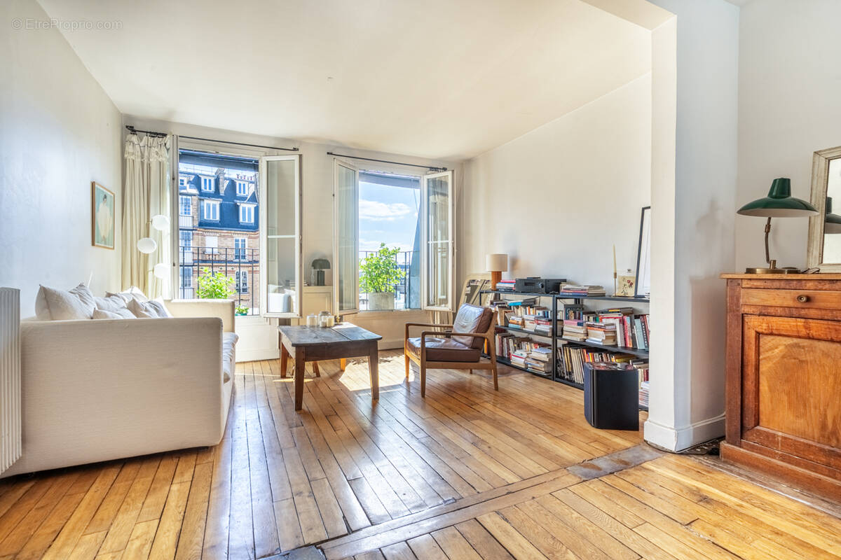 Appartement à PARIS-4E