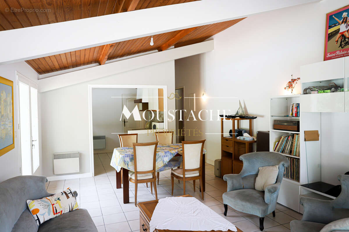 Belle villa d'architecte  avec piscine - plage et commerces a pied - - photo 13