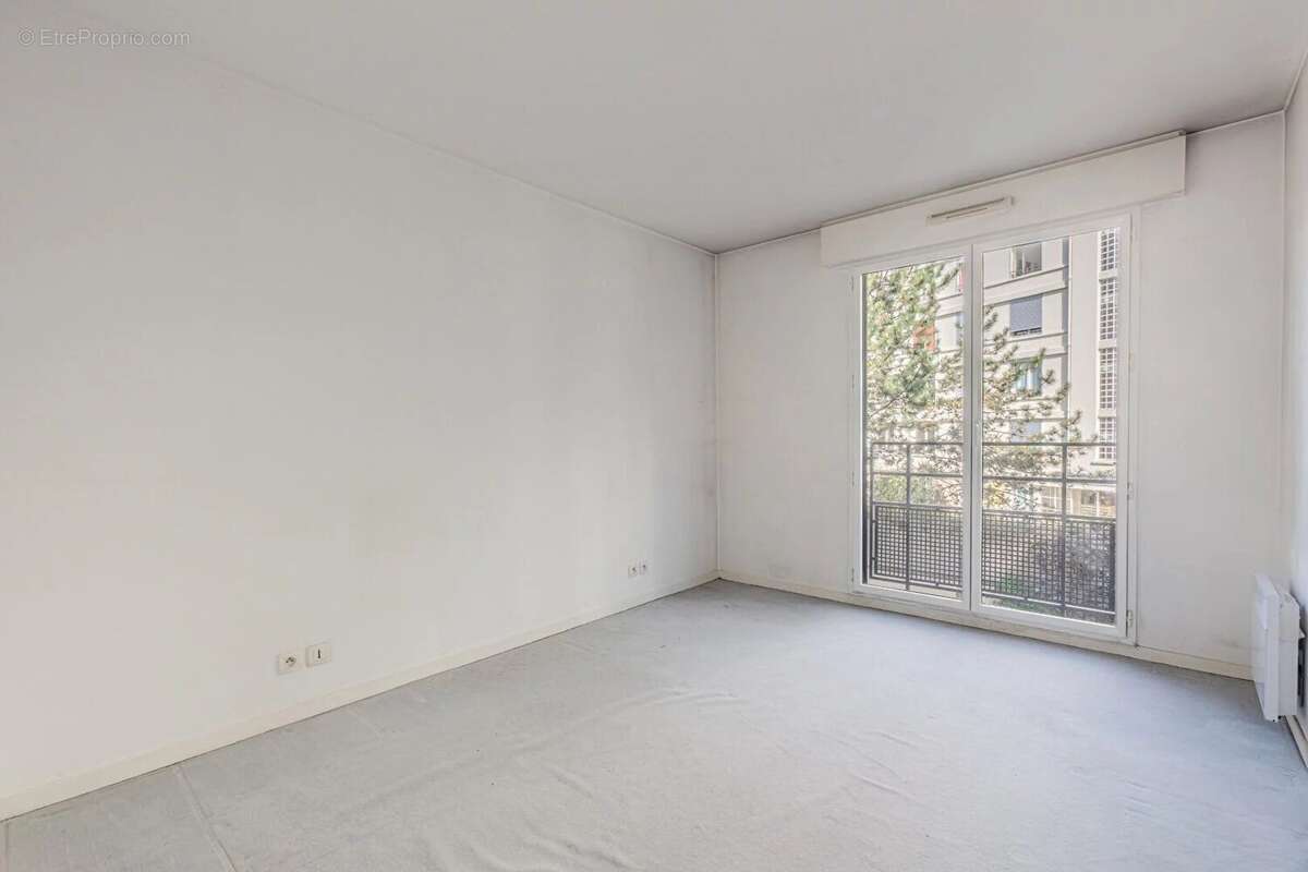 Appartement à PARIS-12E