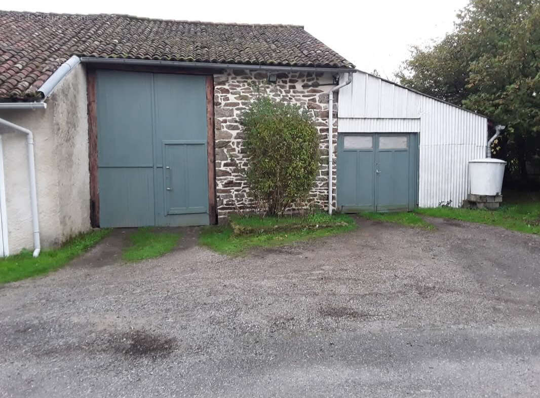 Maison à BLANZAC