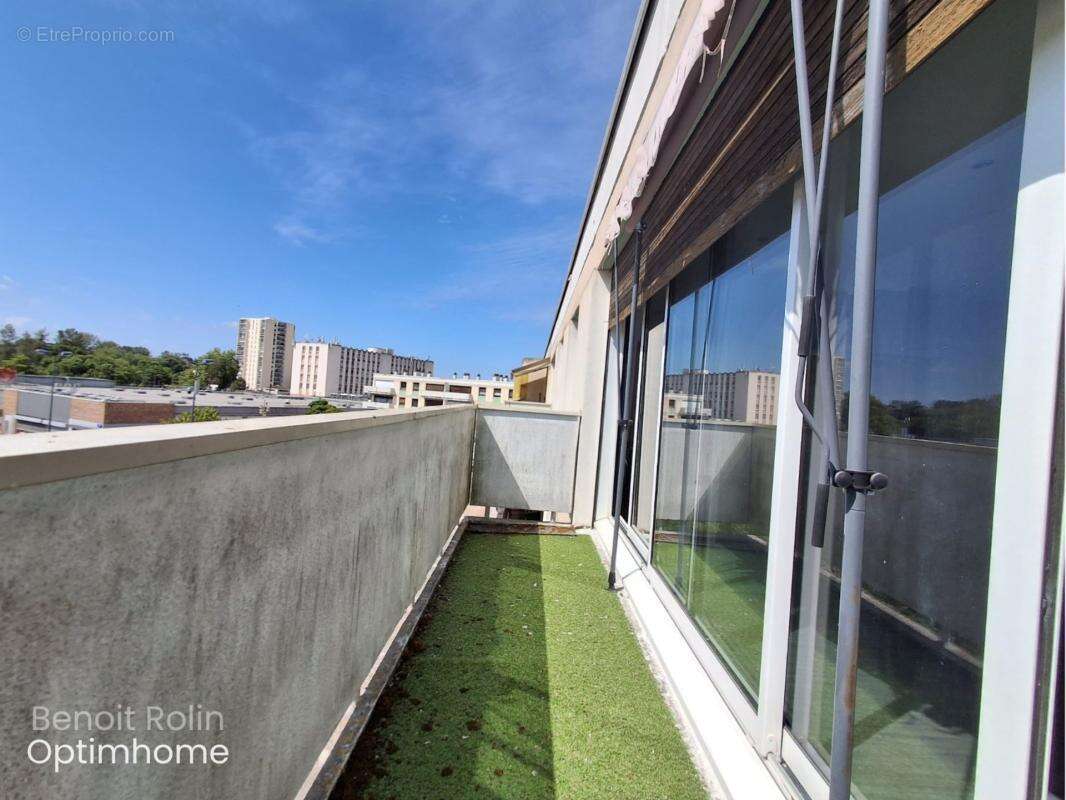 Appartement F3 de 67 m² – Grand balcon plein sud – Idéal investissement locatif - au Mans (72) - photo 4