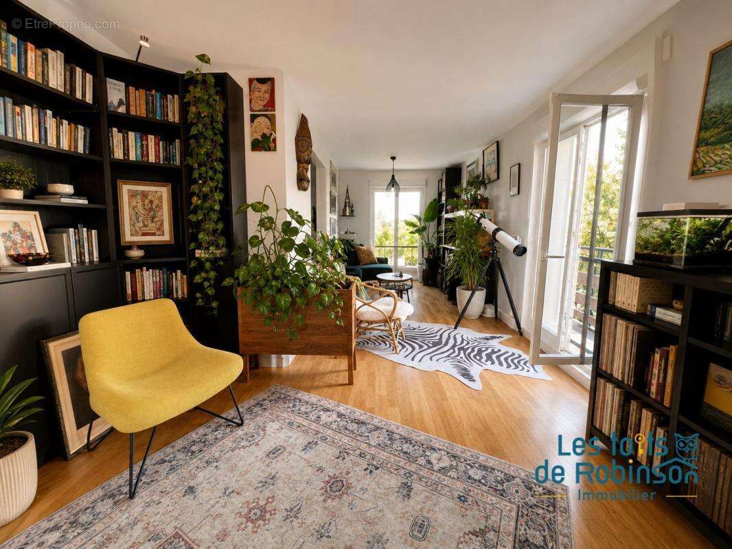 Appartement à LE PLESSIS-ROBINSON