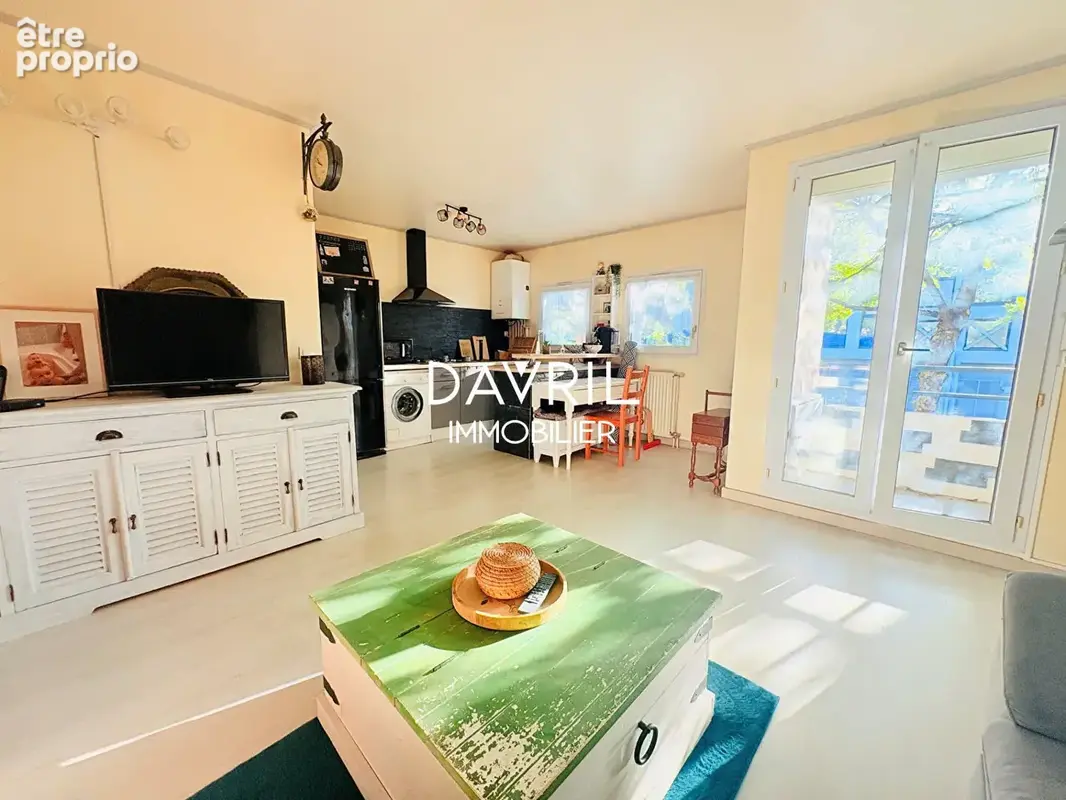 Photo Appartement à Jouy-Le-Moutier au prix de 159 500€