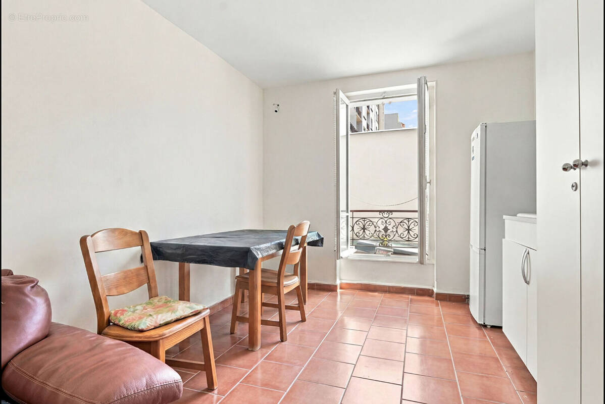 Appartement à PARIS-15E