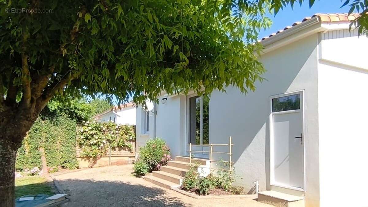 Maison à DAMVIX