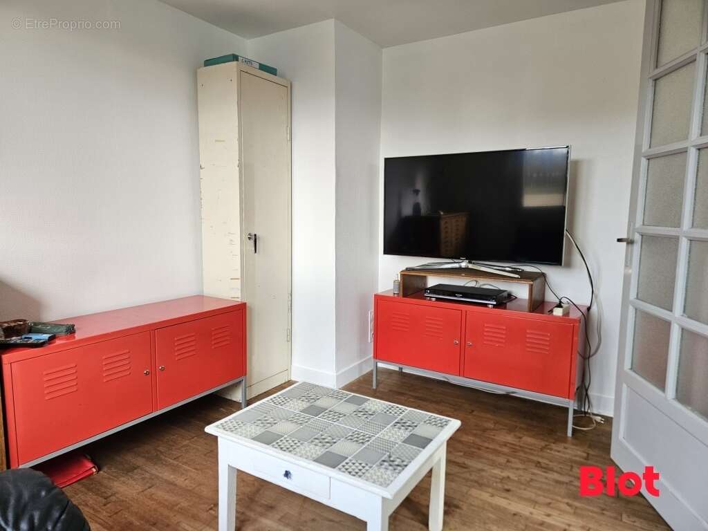 Maison à LA BAZOUGE-DU-DESERT