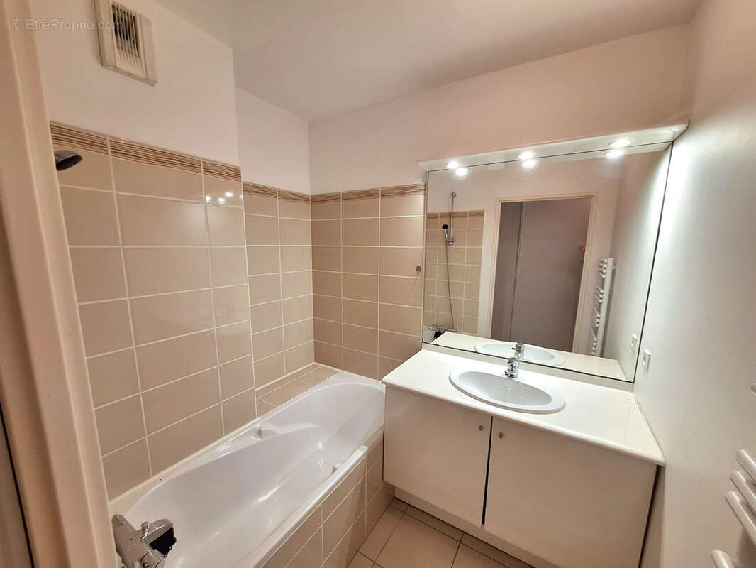 Appartement à SEGRE