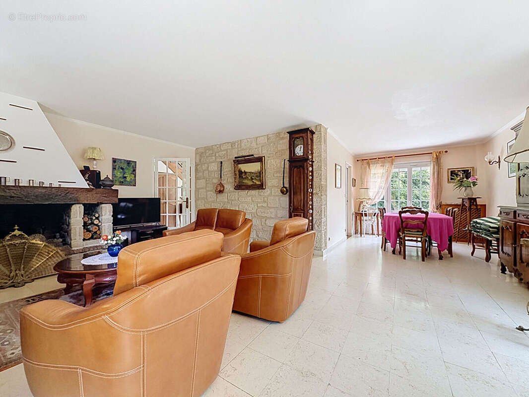 Maison 220 m² à Maurepas  - photo 5