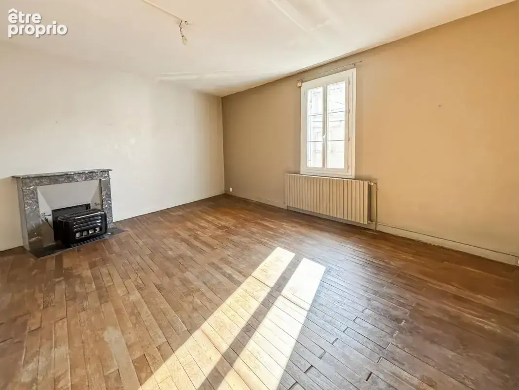 PÉRIGUEUX – Maison avec jardin, garages et accès direct à la voie verte - photo 6